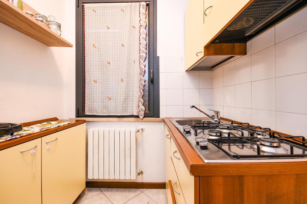 Desenzanoloft Yellow Apartment Desenzano del Garda Kültér fotó