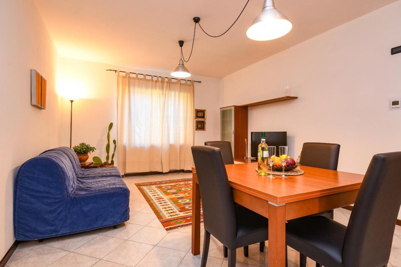 Desenzanoloft Yellow Apartment Desenzano del Garda Kültér fotó